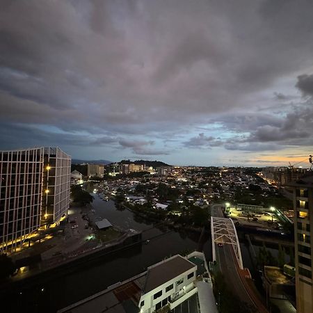 Riverside Opulent Nights At Sky Hotel Kota Kinabalu Exteriör bild