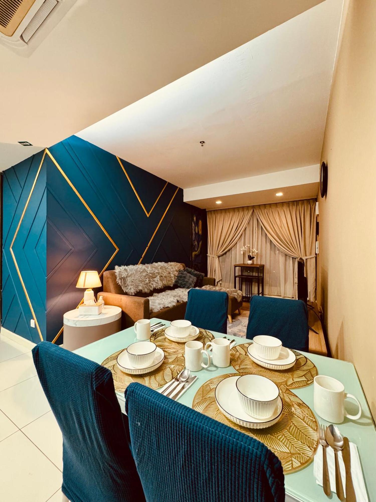 Riverside Opulent Nights At Sky Hotel Kota Kinabalu Exteriör bild
